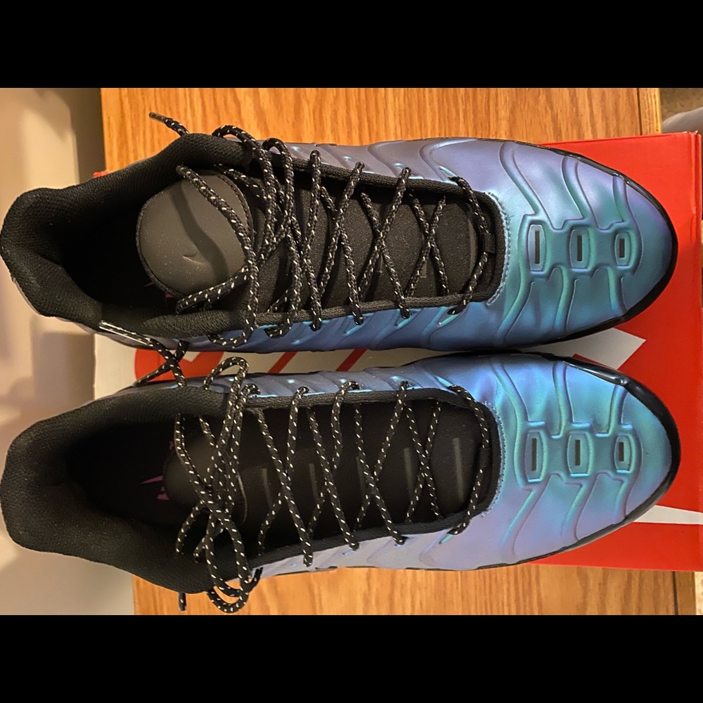 Air Max Plus - Picture 2 of 4